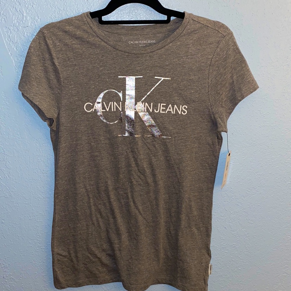 ⭐️ 3 for$25- Calvin Klein Jeans T-Shirt Logo Women’s SZ S
